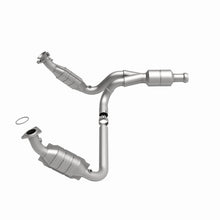 Load image into Gallery viewer, Magnaflow 51578 FITS MagnaFlow Conv DF 09-13 Chevy Avalanche 5.3L