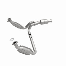 Load image into Gallery viewer, Magnaflow 51578 FITS MagnaFlow Conv DF 09-13 Chevy Avalanche 5.3L