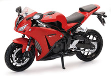Load image into Gallery viewer, New Ray Toys 2016 Honda CBR1000RR Sport Bike (Red)/ Scale - 1:12