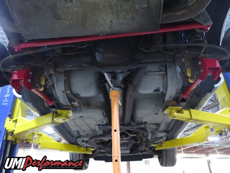 UMI Performance 201520-B FITS 82-02 GM F-Body Tubular Lower Control Arms Non-Ajustable Panhard Bar Kit