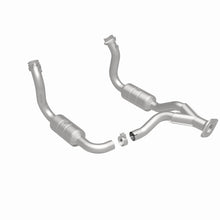 Load image into Gallery viewer, Magnaflow Conv DF 08-10 Ford F-250/F-250 SD/F-350/F-350 SD 5.4L/6.8L / F-450 SD 6.8L Y-Pipe Assembly