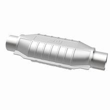 Load image into Gallery viewer, Magnaflow 334006 FITS: MagnaFlow Conv Univ 2.5inch T2 Rear
