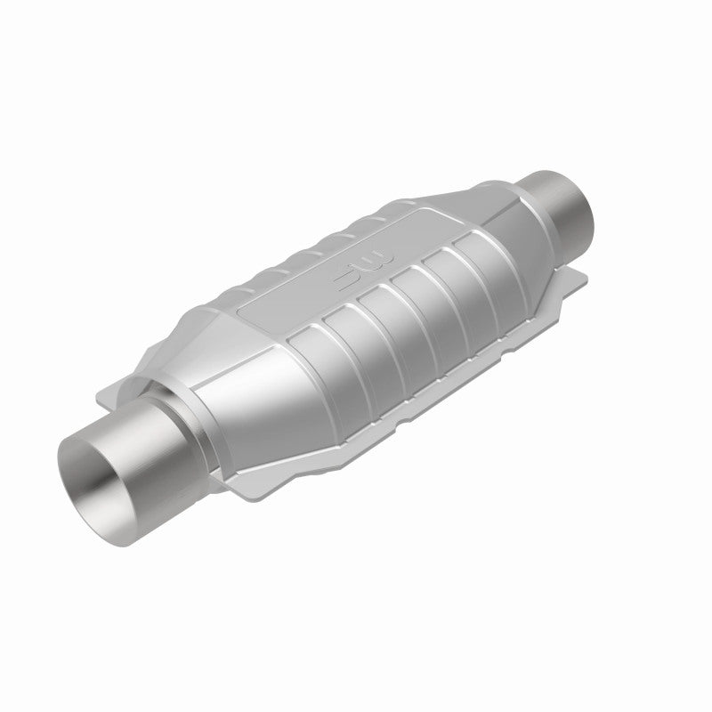 Magnaflow 334006 FITS: MagnaFlow Conv Univ 2.5inch T2 Rear