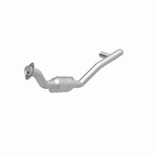 Load image into Gallery viewer, MagnaFlow Conv DF 04-05 Dodge RAM 1500 Pickup 3.7L (Inc 4WD 4.7L) D/S