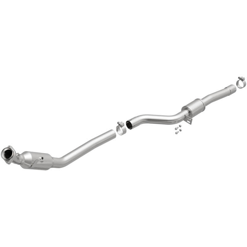 Magnaflow Conv DF 2013-2017 SL550 V8 4.6 OEM Underbody