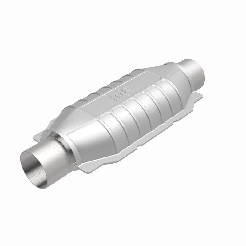 Magnaflow 334006 FITS: MagnaFlow Conv Univ 2.5inch T2 Rear