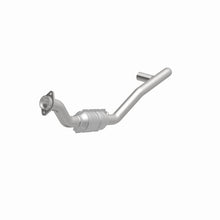 Load image into Gallery viewer, MagnaFlow Conv DF 04-05 Dodge RAM 1500 Pickup 3.7L (Inc 4WD 4.7L) D/S