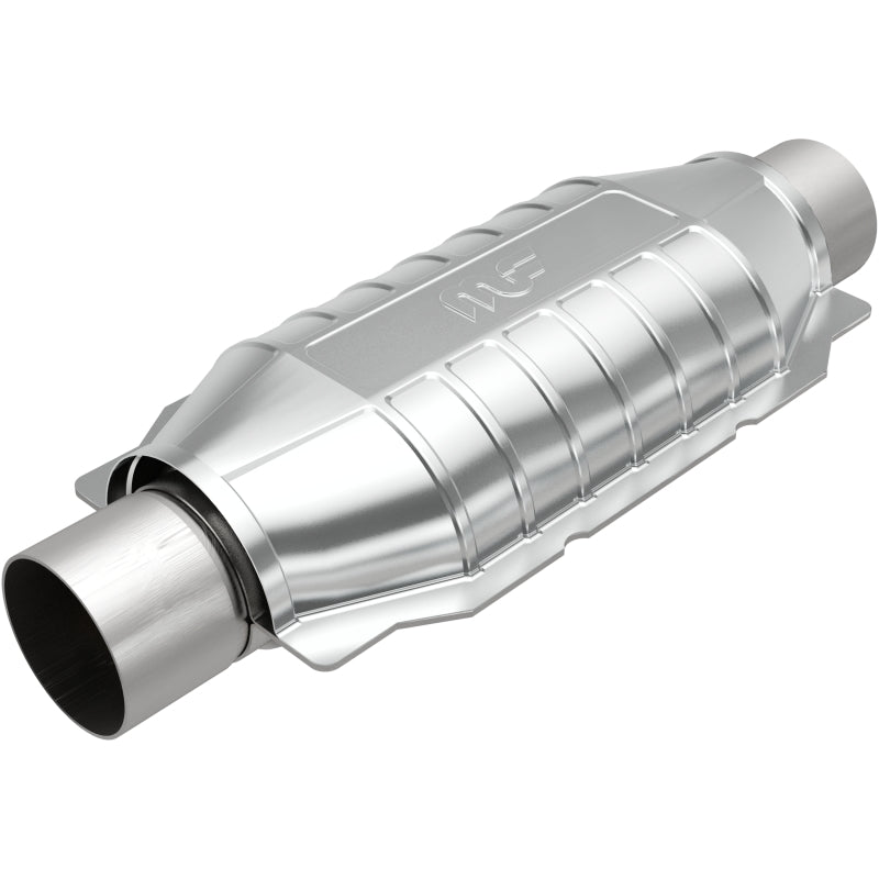 Magnaflow 51006 FITS MagnaFlow Conv Univ 2.5in Inlet/Outlet Center/Center Oval 12in Body L x 6.5in W x 16in Overall L