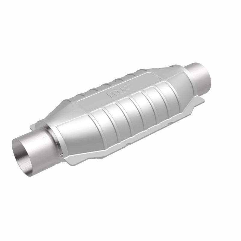 Magnaflow 334006 FITS: MagnaFlow Conv Univ 2.5inch T2 Rear