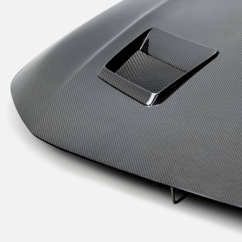 Seibon HD22HDCV4D-THRW FITS 2022+ Honda Civic 4Dr THRW-style Carbon Fiber Hood