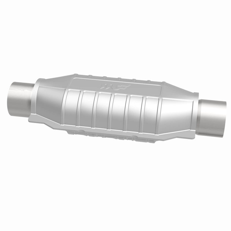 Magnaflow 334006 FITS: MagnaFlow Conv Univ 2.5inch T2 Rear