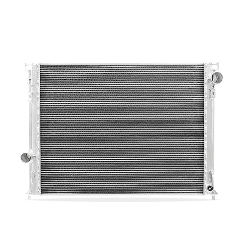 Mishimoto MMRAD-SRT-15 FITS MMRAD-SRT-15 FITS 2008-2016 Dodge Challenger R/TSRT8 Hellcat Performance Aluminum Radiator