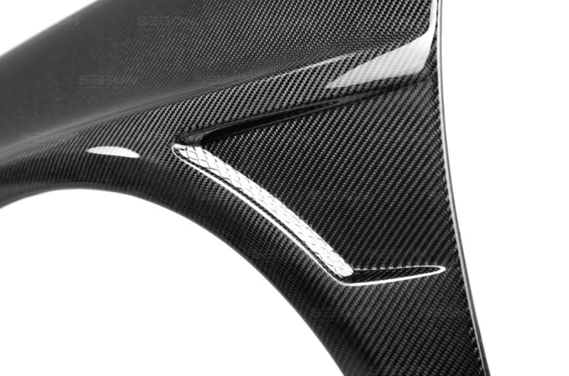 Seibon FF0405SBIMP FITS 04-05 Subaru WRX/STi 10mm Wider Carbon Fiber Fenders