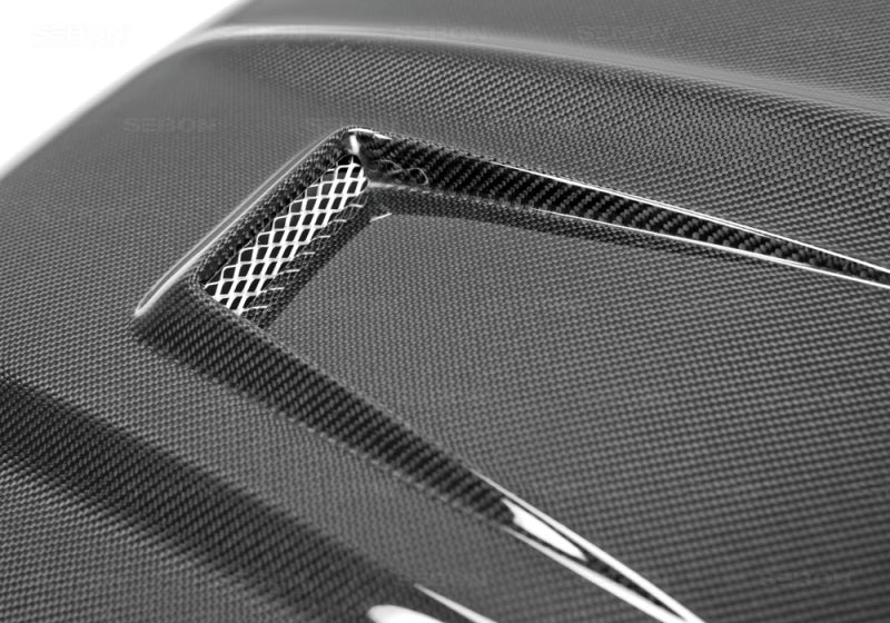 Seibon HD0709MBW204-GT FITS 08-11 Mercedes-Benz C-Class GT-Style Carbon Fiber Hood