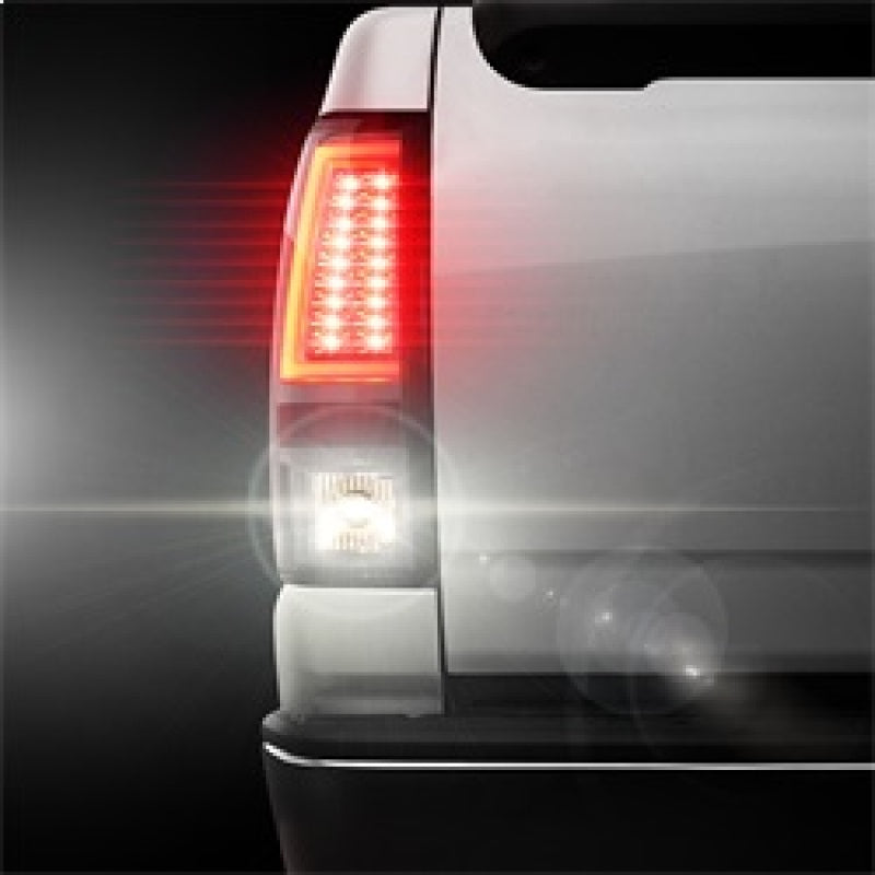 SPYDER 5081940 - Spyder Chevy Silverado 1500/2500 03-06 Version 2 LED Tail LightsSmoke ALT-YD-CS03V2-LED-SM