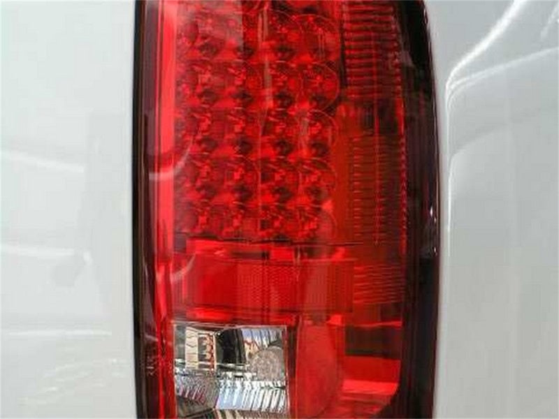 SPYDER 5002570 - Spyder Dodge Ram 02-06 1500/Ram 2500/3500 03-06 LED Tail Light Red Clear ALT-YD-DRAM02-LED-RC