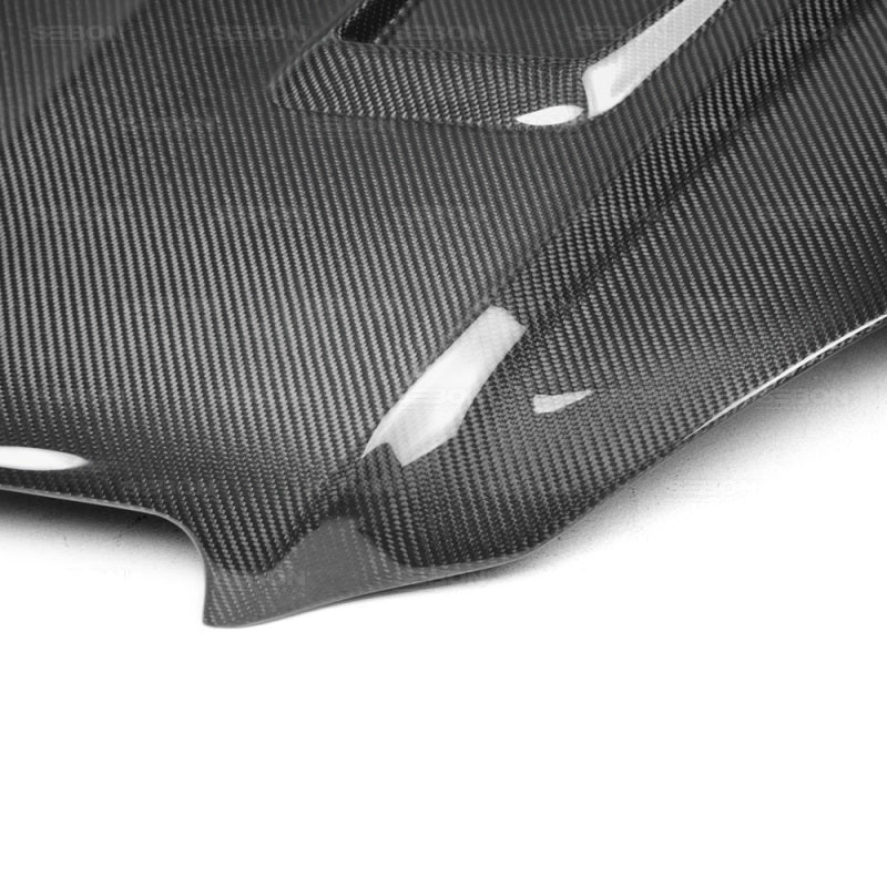 Seibon HD1112MBW204-GT FITS 12-14 Mercedes C-Class GT Style Carbon Fiber Hood