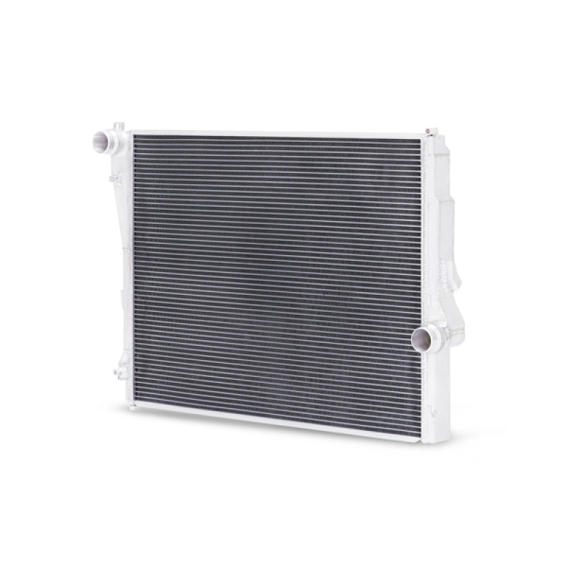 Mishimoto MMRAD-E46-323 FITS 99-06 BMW 323i/323i/328i/330i Performance Aluminum Radiator
