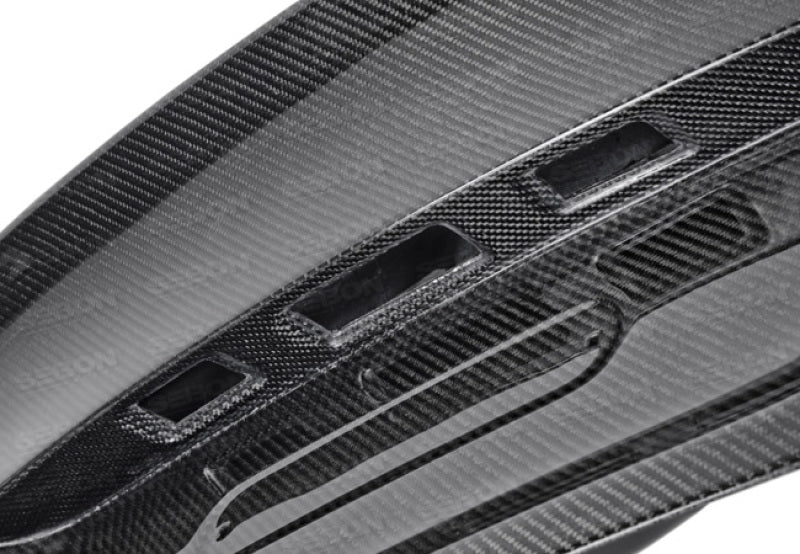 Seibon TL0708BMWE922D-C FITS 07-13 BMW E92 2DR CSL Style Carbon Fiber Trunk/Hatch