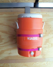 Load image into Gallery viewer, RACK&#39;EM MFG RA-18 Drink Cooler Rack Holds Either A 3 Or 5 Gallon Beverage Cooler