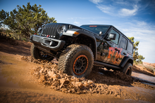 Load image into Gallery viewer, FOX 983-02-148 FITS 983-02-148 - Fox 18+ Jeep JL 2.0 Factory Race Series 8.1in ATS Stabilizer 23.2in Ext Through-Shaft Axle Mount