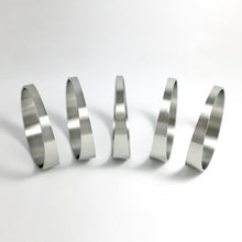 Load image into Gallery viewer, Stainless Bros 609-07601-0006 FITS 3in x 1.5D/4.5in CLR Loose Radius 16 Gauge Pie Cut5pk