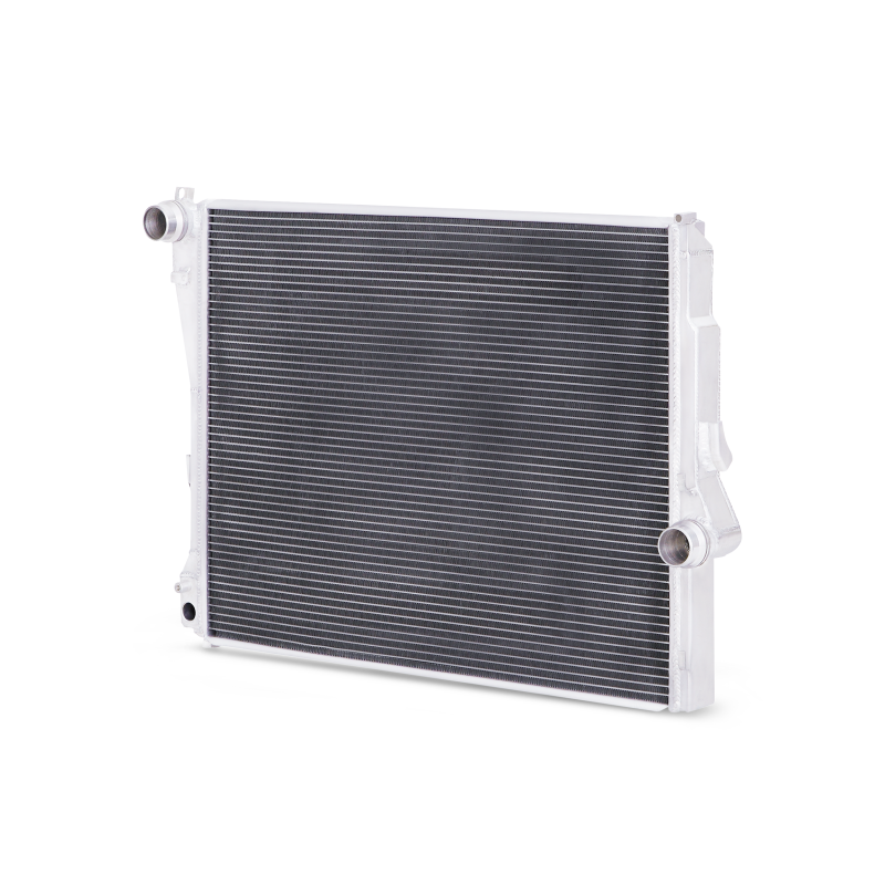 Mishimoto MMRAD-E46-323A FITS 99-06 BMW 323i/323i/328i/330i w/ Auto Transmission Performance Aluminum Radiator