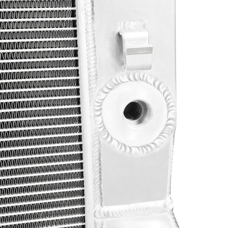 Mishimoto MMRAD-DMAX-11 FITS 11+ Chevy 6.6L Duramax Radiator