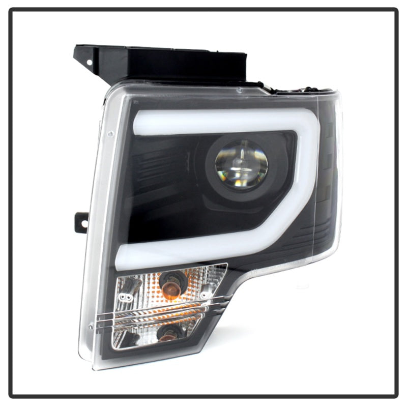 SPYDER 5077592 - Spyder Ford F150 09-14 Projector Headlights Halogen Model- Light Bar DRL Blk PRO-YD-FF15009-LBDRL-BK