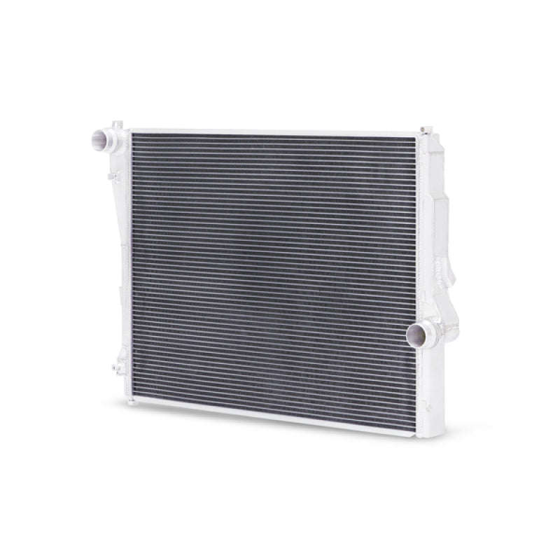 Mishimoto MMRAD-E46-323 FITS 99-06 BMW 323i/323i/328i/330i Performance Aluminum Radiator