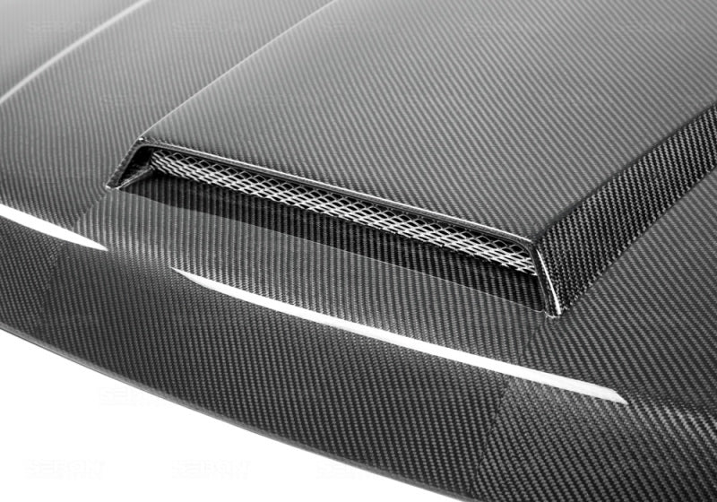 Seibon HD0512LRRRS-TM FITS 05-12 Range Rover Sport TM-Style Carbon Fiber Hood