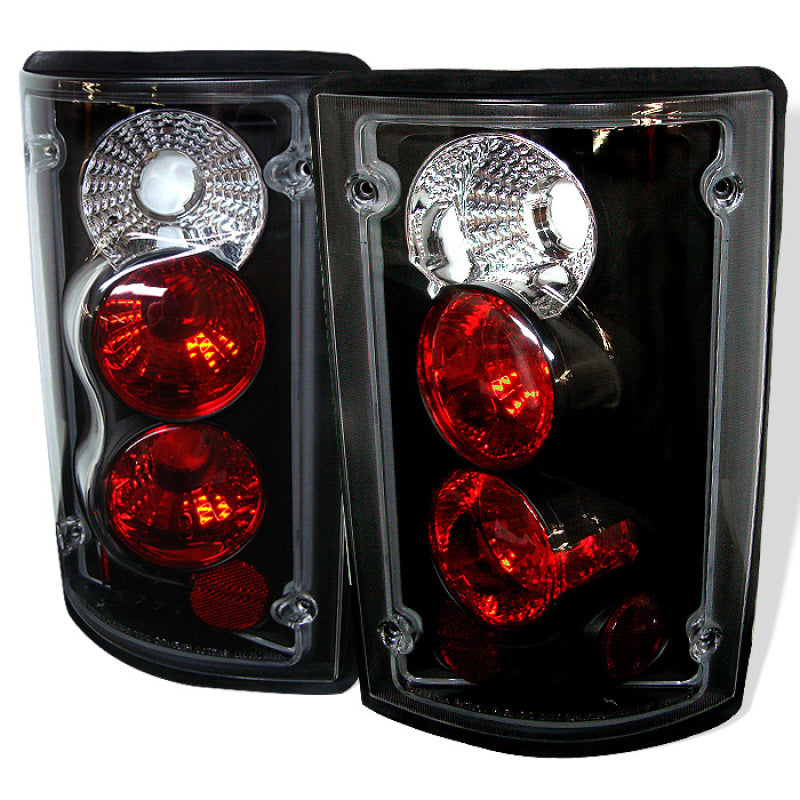 SPYDER 5002914 - Spyder Ford Excursion 00-06/Econoline 150/250/350/450/550 95-06 Euro Tail Lights Blk ALT-YD-FEC00-BK