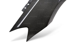 Load image into Gallery viewer, Seibon FF12VWG7 FITS 2012+ Volkswagen Golf MK7 OE-Style Carbon Fiber Fenders (pair)