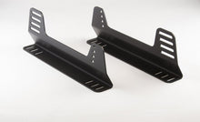 Load image into Gallery viewer, Planted Steel Offset Universal Side Mount Bracket - Black